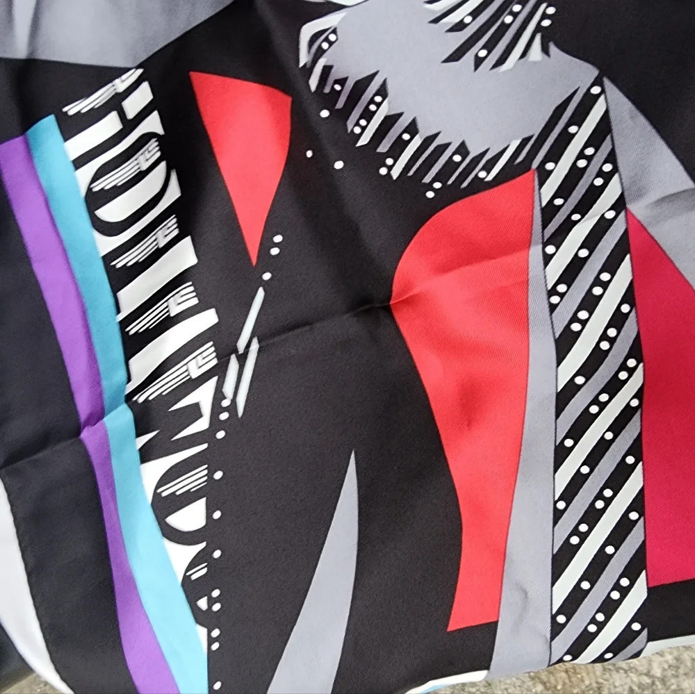 Bob Mackie HUGE Hollywood silk scarf NWOT - Picture 3 of 10